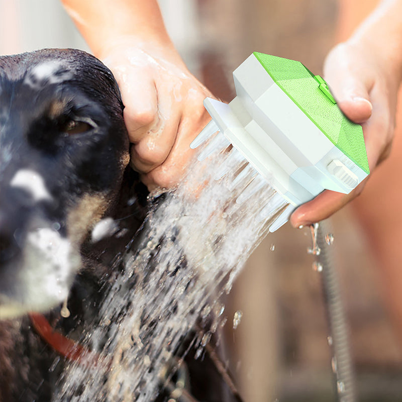 Badedusche für Haustiere